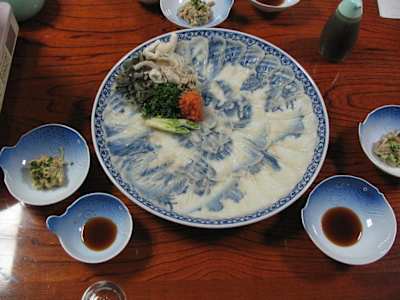 Prato de sushi.