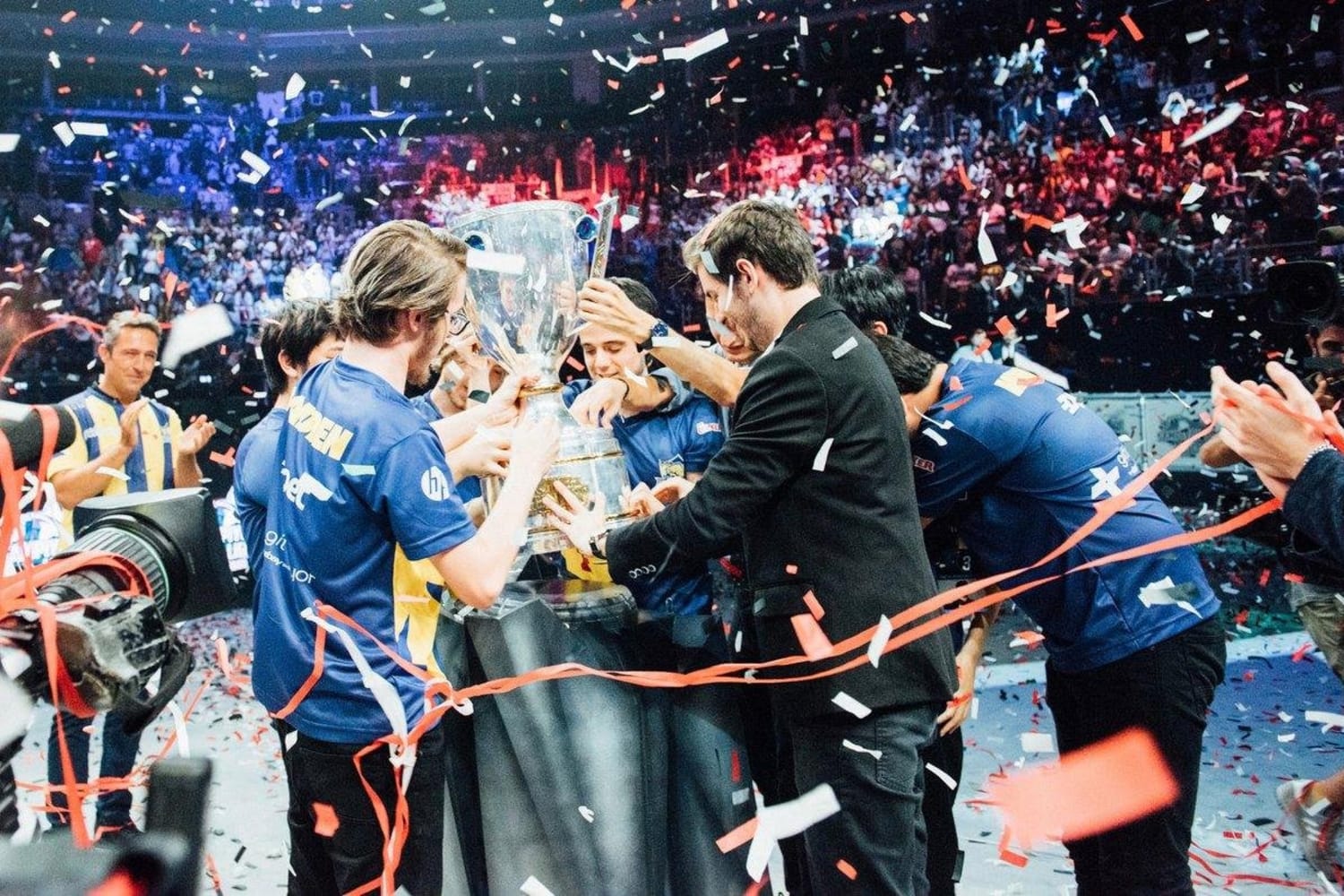 Lol Turnuvasi Worlds De 1907 Fenerbahce Ne Yapar