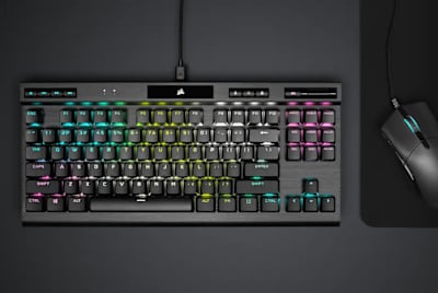 Bild zeigt die mechanische Corsair K70 RGB TKL CHAMPION SERIES-Gaming-Tastatur.