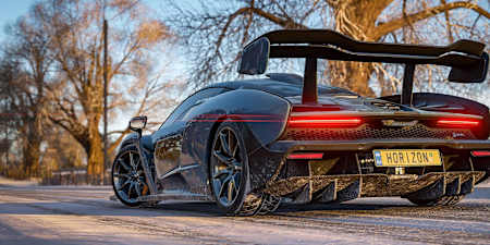 A screemshot of the 2018 McLaren Senna in Forza Horizon 4.