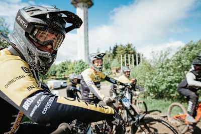 Downhill-Biker beim Bike Festival Willingen 2025