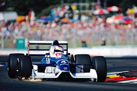 Le pilote français de F1 Jean Alesi est dans les meilleurs pilotes français de Formule 1.
