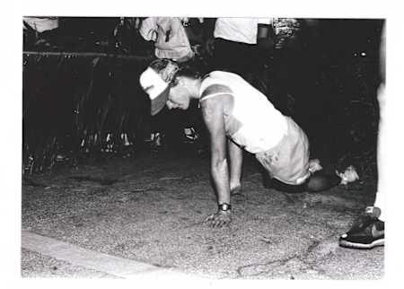 Julie Moss pulls herself over the finish line during 1982 IRONMAN.