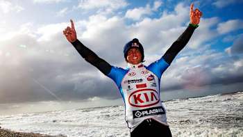 Philip Köster wird World Wave Champion