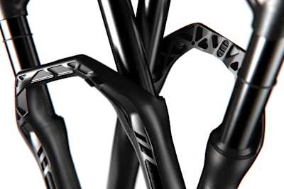 Dt Swiss propone un intero gruppo 232 