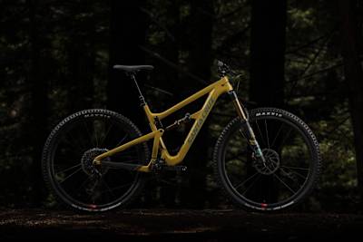 Imagen lateral de la Santa Cruz Hightower.