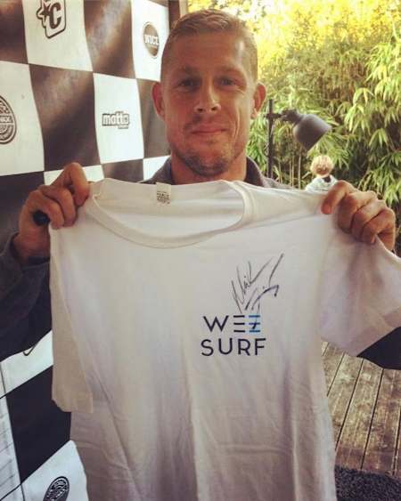Le surfeur Mick Fanning est déjà conquis par l'application de météo et GPS du Surf Weesurf.