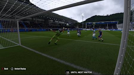 An image of a CAM in FIFA 19 Pro Clubs