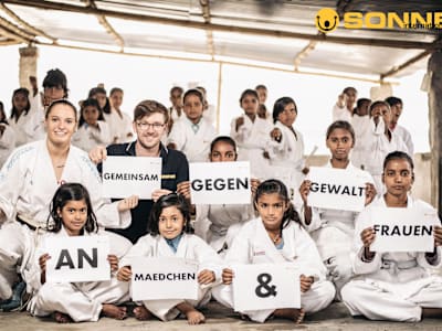 Alisa sendet klare Botschaften – auch in Indien. Alisa sendet klare Botschaften – auch in Indien.