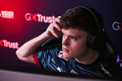 EA FC pro Alfie 'RedLac' Calder