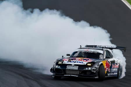 2018シーズンのフォーミュラドリフトジャパンに参戦したHUMBUL