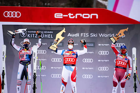 Das Sieger-Podest der Hahnenkamm-Abfahrt 2021