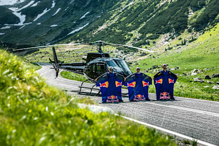 Red Bull Skydive Team, zbor cu wingsuit-ul deasupra Transfăgărășanului, 2021