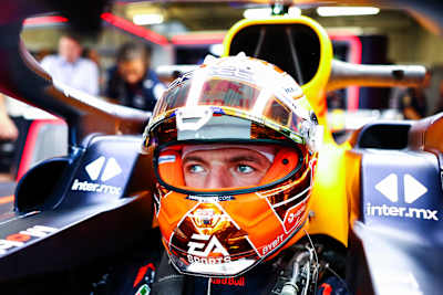 Max Verstappen z kamerą w kasku
