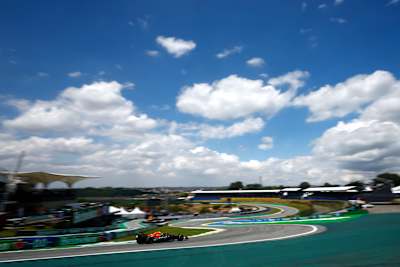 Max Verstappen w akcji na torze Interlagos