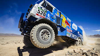 Dmitry Sotnikov on the charge with KAMAZ Dmitry Sotnikov on the charge with KAMAZ