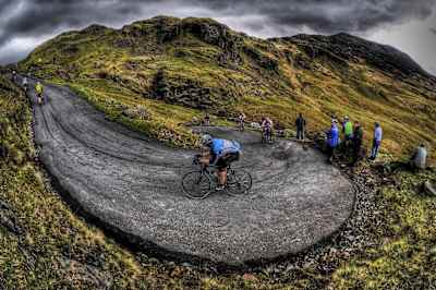 En ond stigning i Hardknott passet