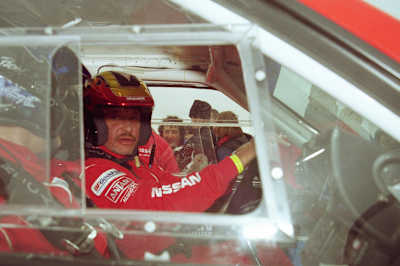 2002年ダカール・ラリーに参戦したジョニー・アリディ