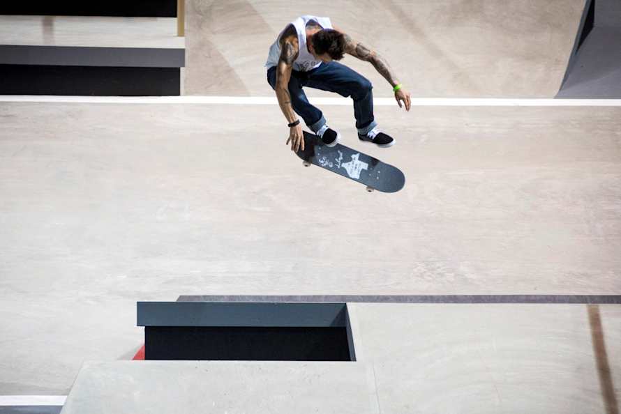 Kevin Hoefler Wins Street League Skateboarding 2015