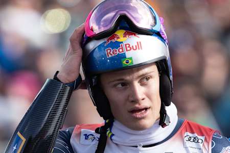 Lucas Pinheiro Braathen aus Brasilien nach dem 2. Lauf des Riesenslaloms der Herren beim FIS Ski Alpin Weltcup Opening in Sölden, Österreich. 