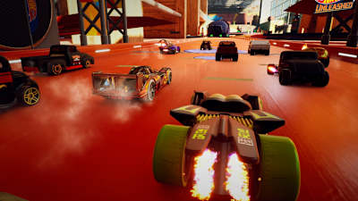 Screenshot aus Hot Wheels Unleashed zeigt den Rennwagen beim Boosten.