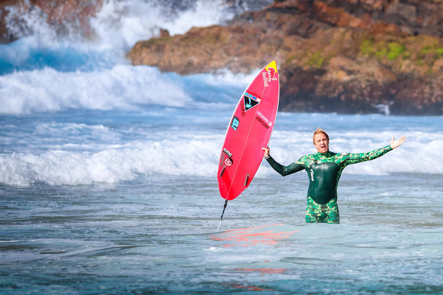 Jamie O'Brien Who is JOB S8 E1: Jamie O'Brien surfs Australia – video