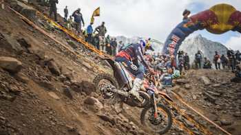 Action from the 2017 Red Bull Hare Scramble.