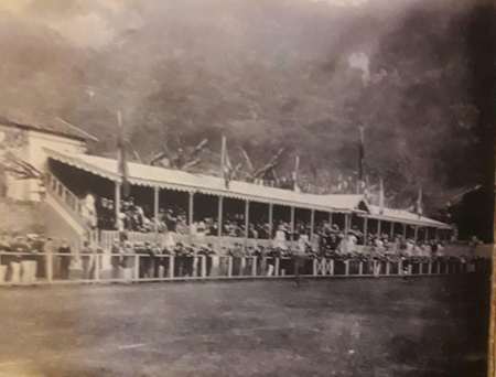 Foto rara do campo da rua Voluntários da Pátria, casa do Fogão até 1912