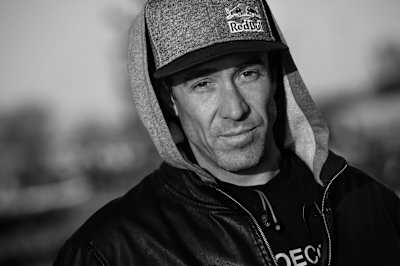 acrobacias en moto Red Bull Pipe Dream: Robbie Maddison