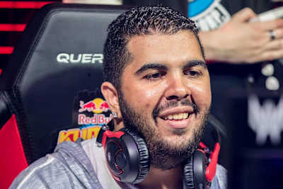 Dragon Ball FighterZ : RnK|xOver, combo maker et champion du Red Bull Kumite Combo Contest 2016.