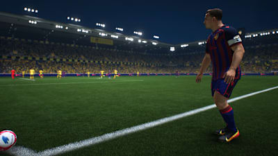 Xherdan Shaqiri tire un corner dans FC 26.