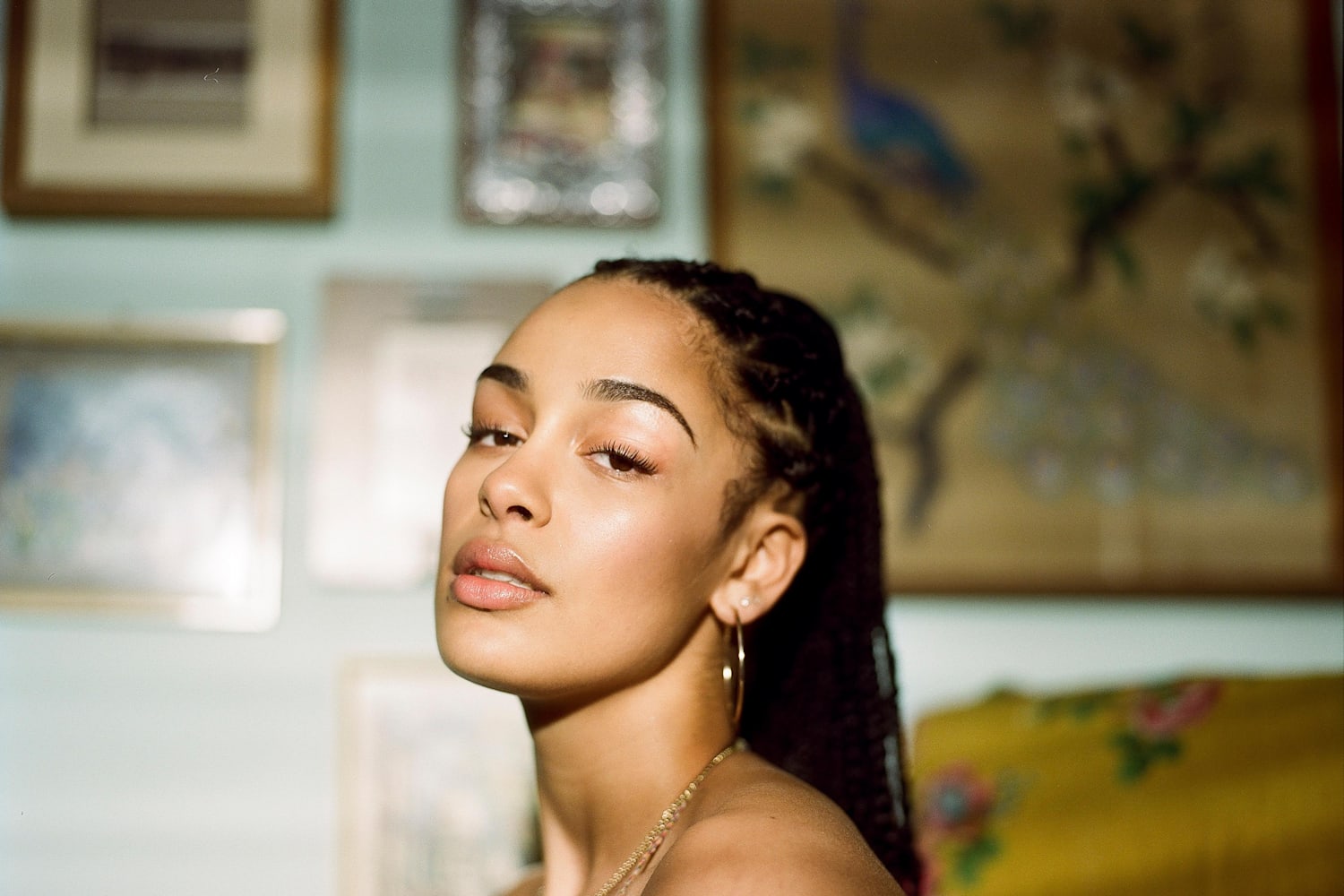 Jorja Smith An Emerging R Amp B Star Anchored In Honesty