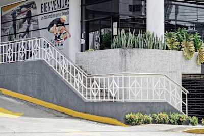 Kevin Tshala, Ollie