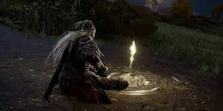 Screenshot aus Elden Ring zeigt den Charakter beim Ausruhen an einem Ort der Gnade.