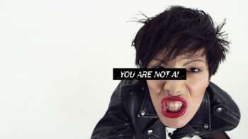 AP-1M6B6FBPD2111-featureMedia