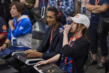 Tekken-Profi Kana 'Tanukana' Tani auf dem Evo 2019 im Mandalay Bay Convention Centre in Las Vegas. Wir stellen euch die besten Koop-Spiele für Paare vor.