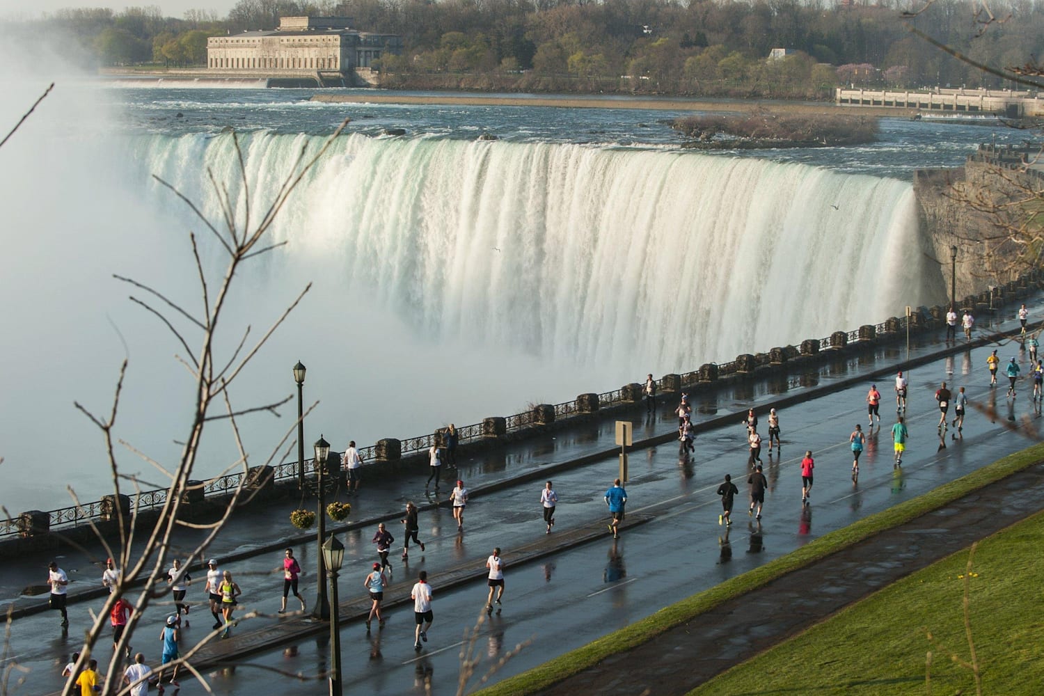 Wings for Life World Run Returns to Niagara Falls 2016