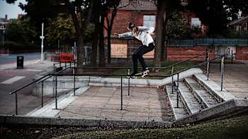 Riley Hok - Fibl graynd