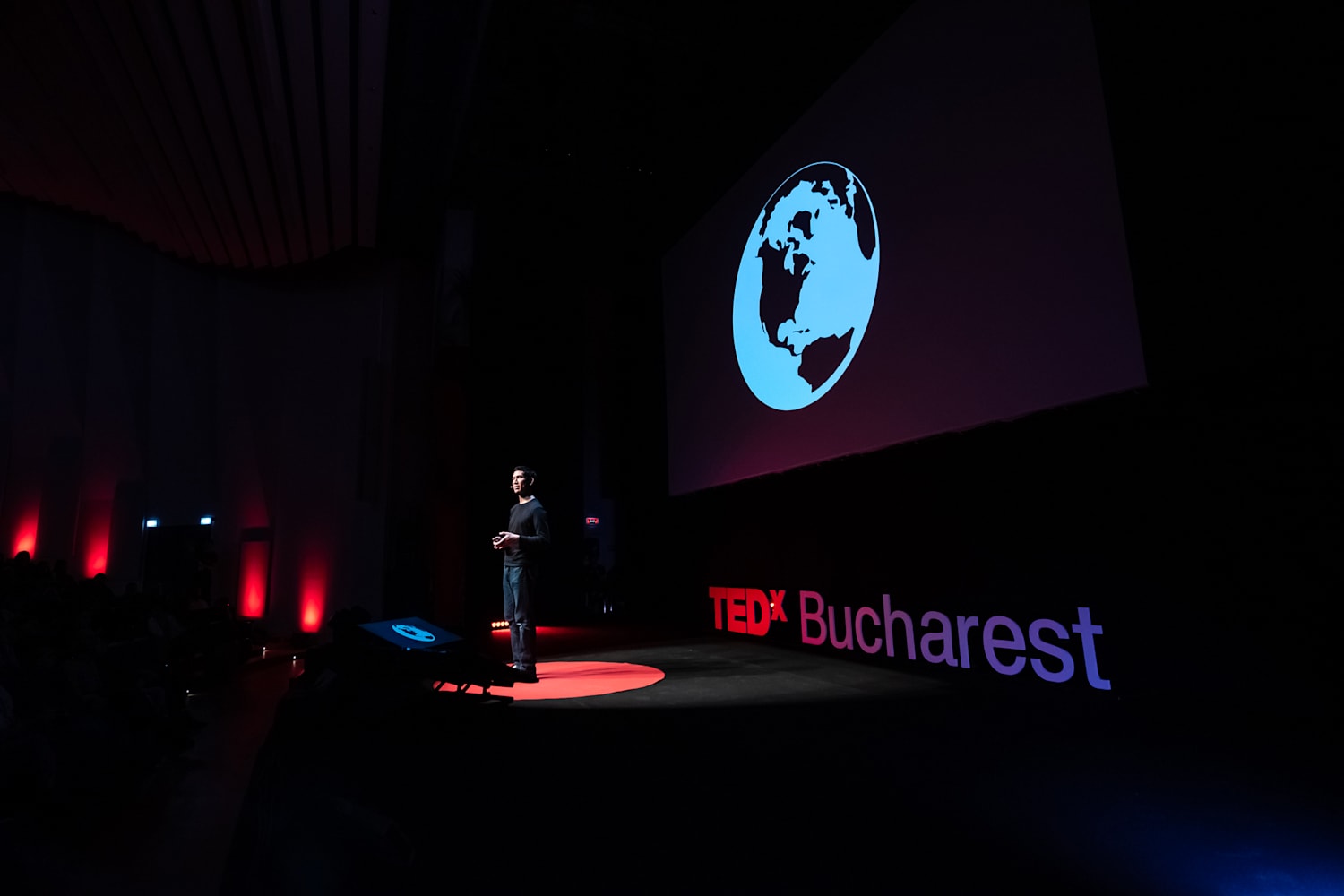 Interviu Cu Dex Torricke Barton