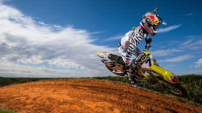 JS7 rides at home
