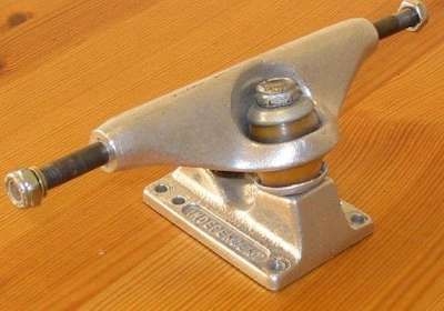 Eixo (Truck) de um skate