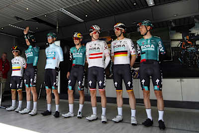 Das siebenköpfige Team von BORA-hansgrohe für die Tour de Suisse.