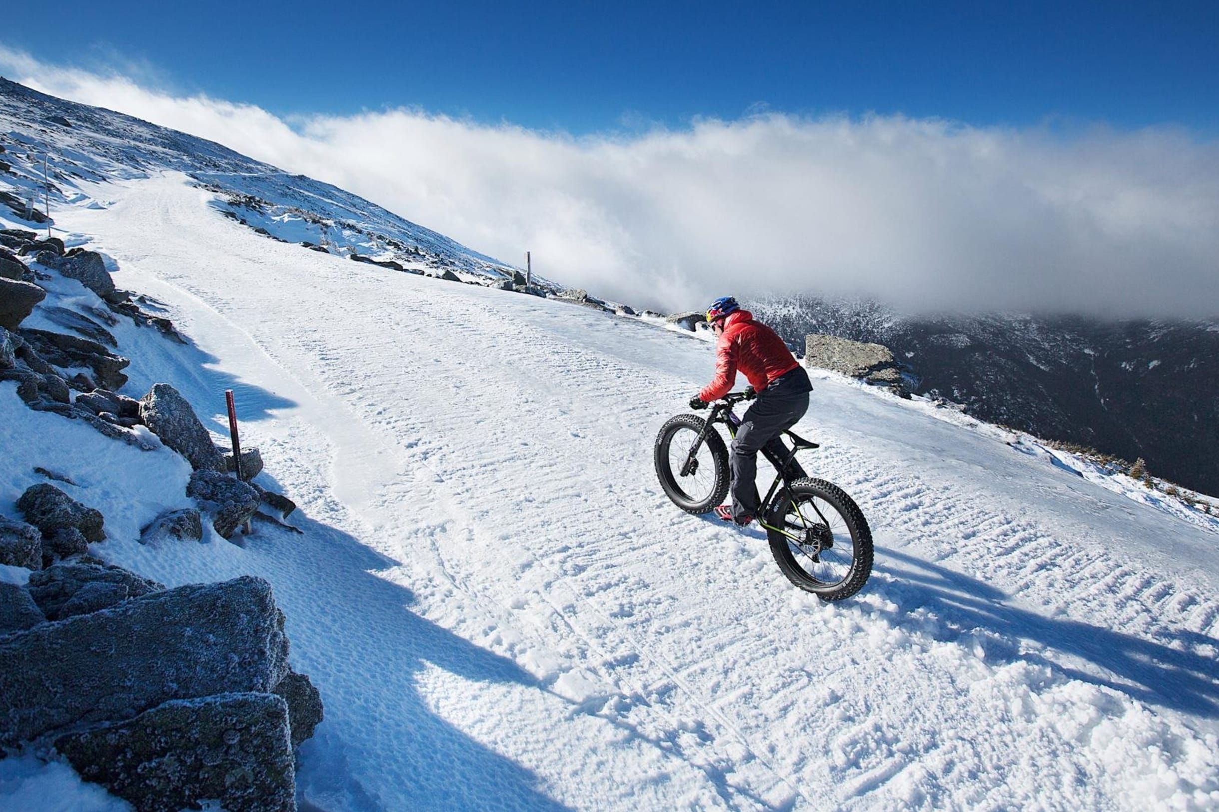 Tim Johnson primera ascención al Mount Washington en bici en invierno.