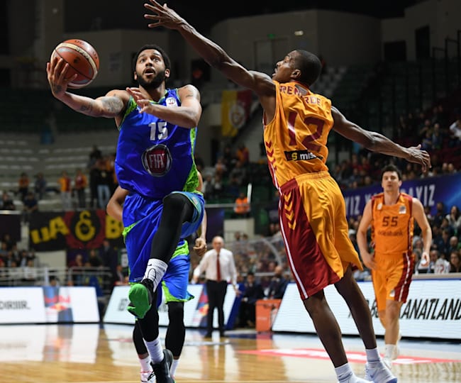 bsl tarihinde kimler triple double yapti