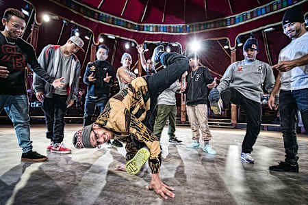 El B-Boy Lilou en el cypher.