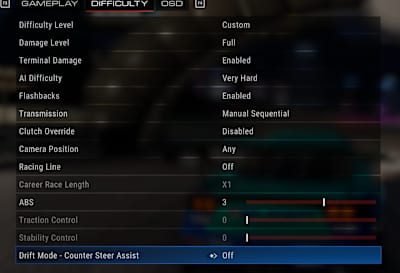 Screenshot aus GRID Legends zeigt die Fahrhilfen