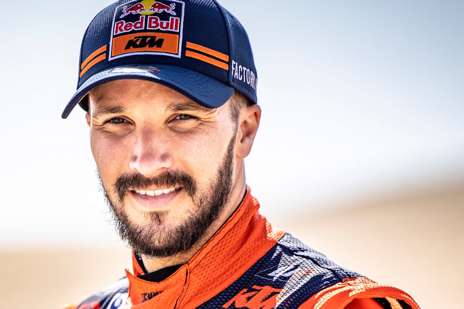 Сэм 2021. Сэм керр австралийский нападающий. Сэм уортингтон 2022. Красивый покрашен спринте классик. Марко граззини.