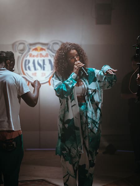 Kanis: Interview avec la rappeuse pour Red Bull Spinner