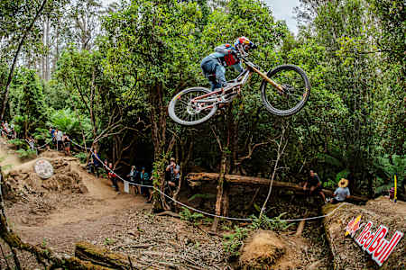 Laurie Greenland bei seinem Lauf bei der Red Bull Hardline in Tasmanien im Jahr 2025.