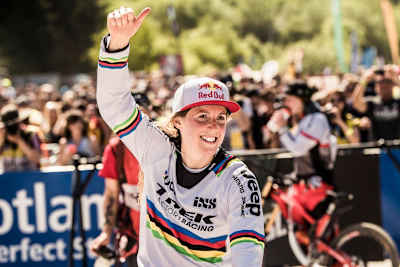 Rachel Atherton conquista o prêmio Laureus 2016